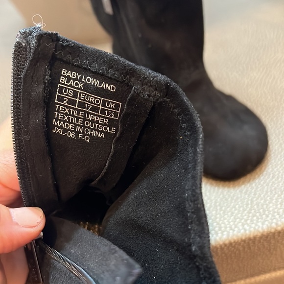 Stuart Weitzman Baby Booties size 2 - Picture 5 of 5